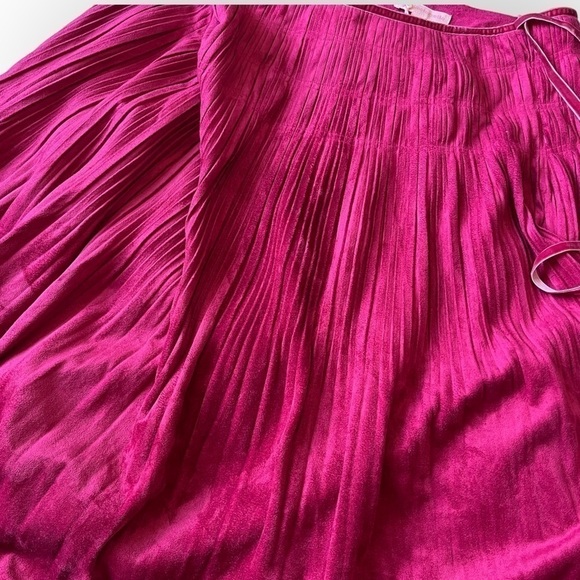 Lulu Castagnette Pleated Faux Suede Midi Skirt Pink Berry Size 12 NWT - Picture 12 of 16